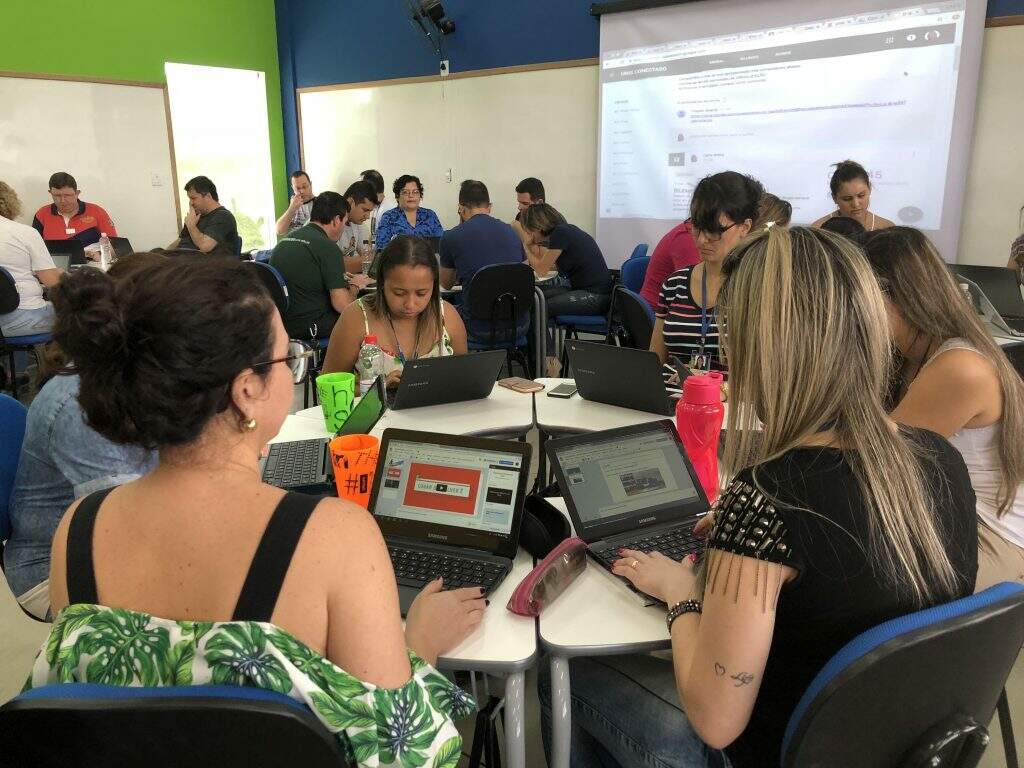 professores computador treinamento